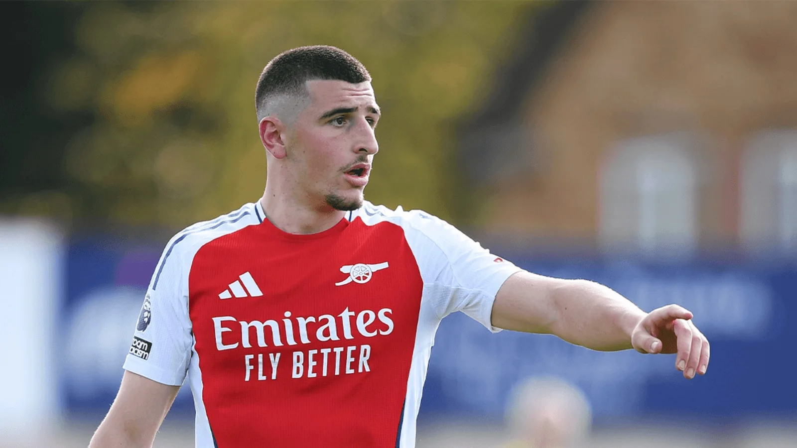 Maldini Kacurri joins Bromley on loan