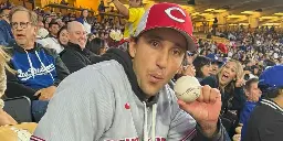 'Pretty crazy odds': Steer's foul ball caught by twin brother