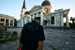 I russi hanno quasi distrutto la cattedrale di Odessa